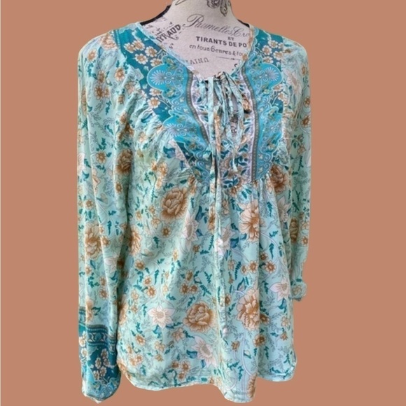 Boho Delicate Blouse - Picture 1 of 15